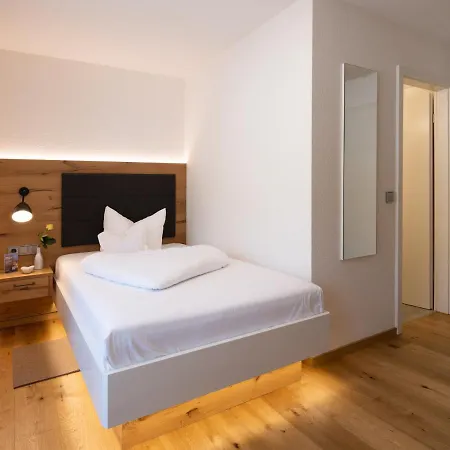 Отель Wellnesshotel Ludinmuehle 4*